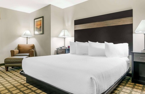 Grand Haven Hotel | Best Western Beacon Inn