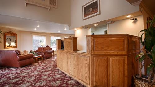 Mendenhall Valley Hotel | Best Western Country Lane Inn