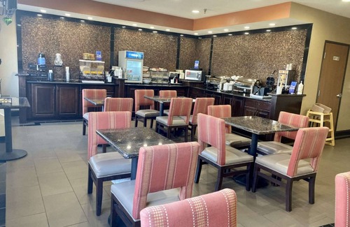 Emporia Hotel | Best Western Emporia Inn