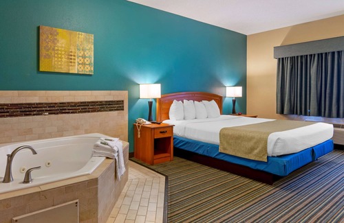 Wichita Hotel | Best Western Governors Inn & Suites