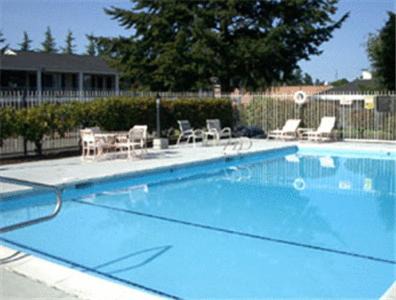 Lakewood Hotel | Best Western Lakewood- Historic Landmark