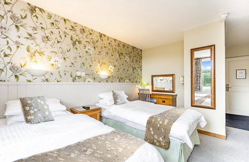 Limpley Stoke Hotel | Best Western Limpley Stoke Hotel
