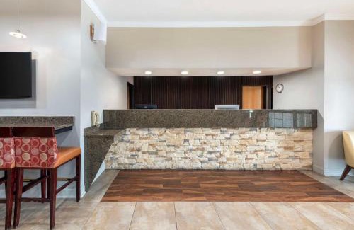 Albert Lea Hotel | Best Western Plus Albert Lea I-90/I-35 Hotel