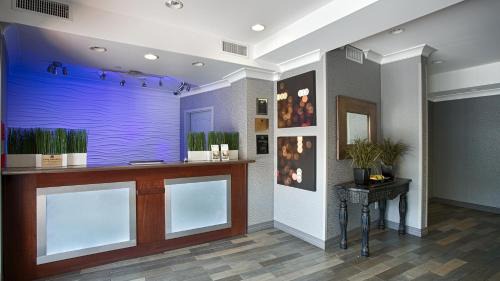 Delthorne Hotel | Best Western PLUS Avita Suites