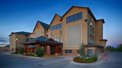 Stillwater Hotel | Best Western PLUS Cimarron Hotel & Suites