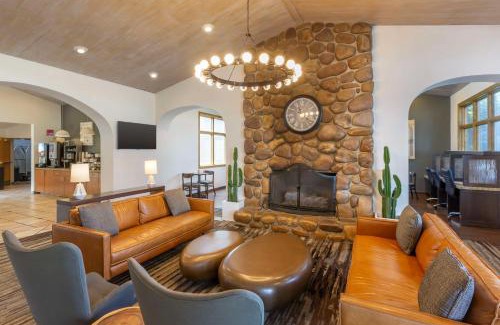 North Salt Lake Hotel | Best Western PLUS Cotton Tree Inn