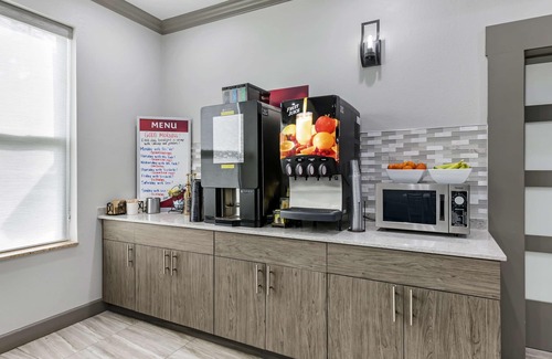 Yulee Hotel | Best Western Plus First Coast Inn & Suites