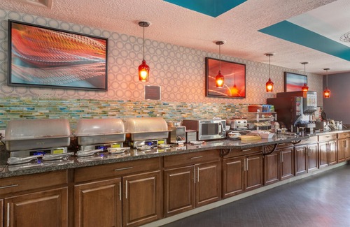 Gallup Hotel | Best Western Plus Gallup Inn & Suites