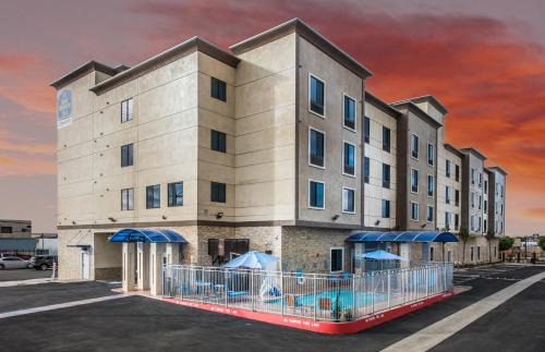 Gardena Hotel | Best Western Plus Gardena-Los Angeles Inn & Suites