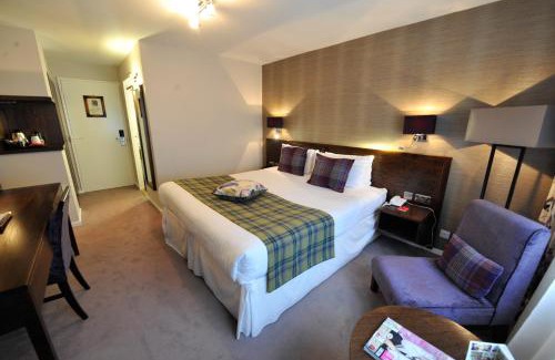 London Borough of Harrow Hotel | Best Western PLUS Grim's Dyke Hotel