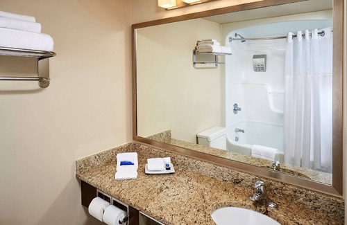 Point Edward Hotel | Best Western Plus Guildwood Inn