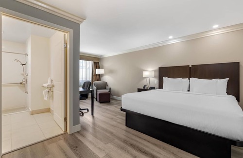 Wilshire Center Hotel | Best Western Plus LA Mid Town Hotel