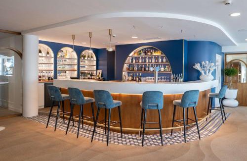 Vannes Hotel | Best Western Plus Le Roof Vannes Bord de Mer