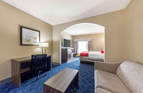Midwest City Hotel | Best Western Plus Midwest City Inn & Suites