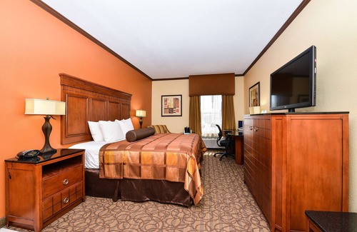 Salina Hotel | Best Western Plus Midwest Inn & Suites