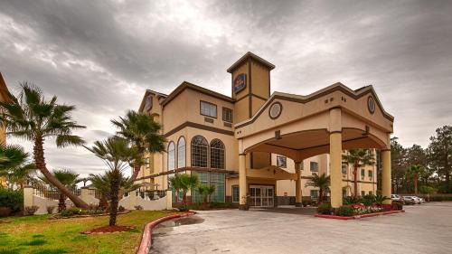 New Caney Hotel | Best Western Plus New Caney Inn & Suites