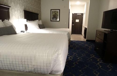 New Richmond Hotel | Best Western Plus New Richmond Inn & Suites
