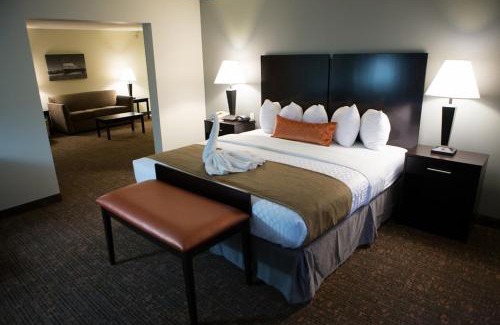 Carter Lake Hotel | Best Western Plus Omaha Airport Inn