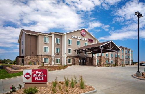 Fort Morgan Hotel | Best Western Plus Overland Inn