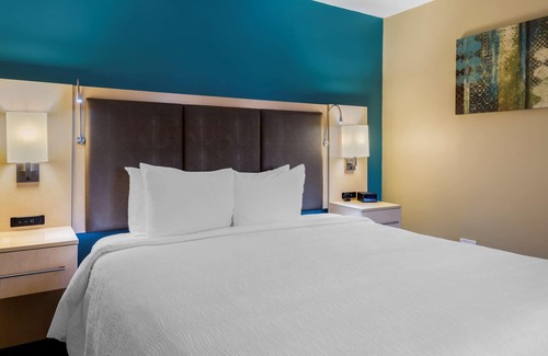 Goleta Hotel | Best Western Plus South Coast Inn