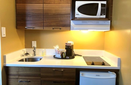 Connaught Hotel | Best Western Plus Suites Downtown