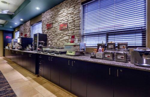 St. Albert Hotel | Best Western Plus The Inn at St Albert