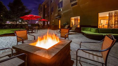 Harrison Hotel | Best Western Plus Whitewater Inn