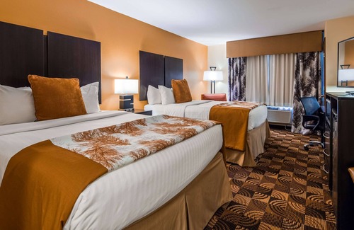 Harrison Hotel | Best Western Plus Whitewater Inn