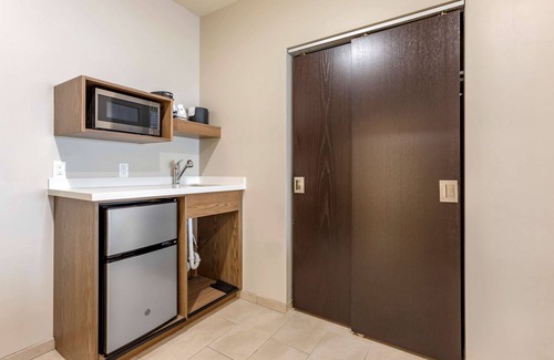 Zion National Park South Entrance Hotel | Best Western Plus Zion Canyon Inn & Suites