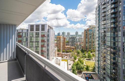 Downtown Vancouver Hotel | Best Western Premier Chateau Granville Hotel & Suites & Conference Centre