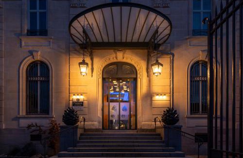 Remiremont Hotel | Best Western Premier Le Chapitre Hotel and Spa