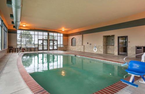 Pasco Hotel | Best Western Premier Pasco Inn and Suites