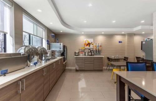 Tenderloin Hotel | Best Western Red Coach Inn