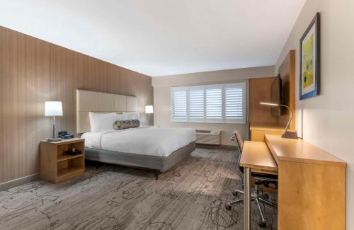 Tenderloin Hotel | Best Western Red Coach Inn