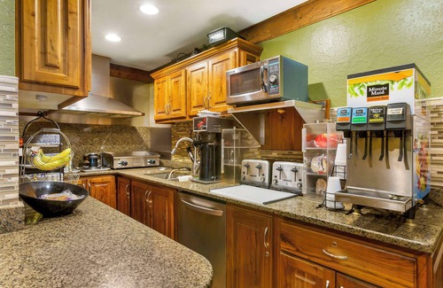 Red River Hotel | Best Western Rivers Edge