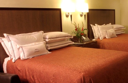 Cle Elum Hotel | Best Western Snowcap Lodge