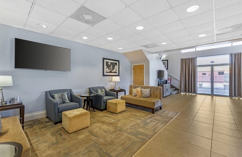 Titusville Hotel | Best Western Space Shuttle Inn
