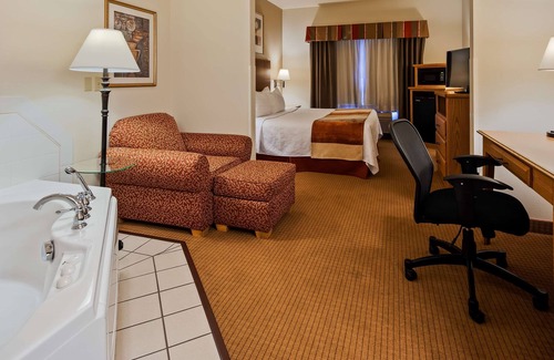Wapakoneta Hotel | Best Western Wapakoneta Inn
