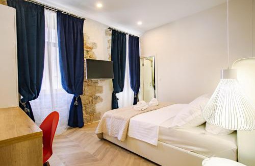 Old Town House | Best4Stay Luxury Rooms