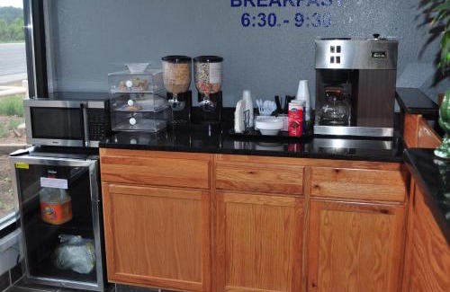 Ruidoso Downs Hotel | Bestway Inn