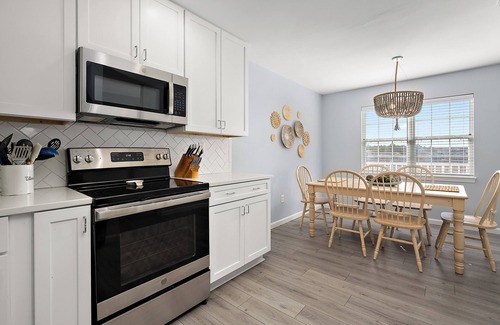 Ocean View Condo | Bethany Bay Hideaway: Spacious, Modern 4 Bed 4 Bath Condo, Water & Wetland Views
