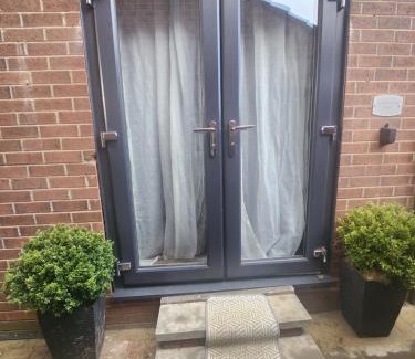 Stockton-on-Tees House | bethel guest Suite