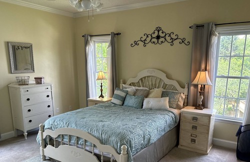 Cleveland House | Bethel house: Spacious home centrally located to Lee, mountains & Chattanooga