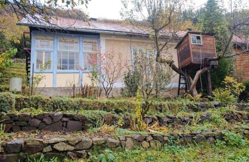 Hodrusa Hamre House | Betlehem