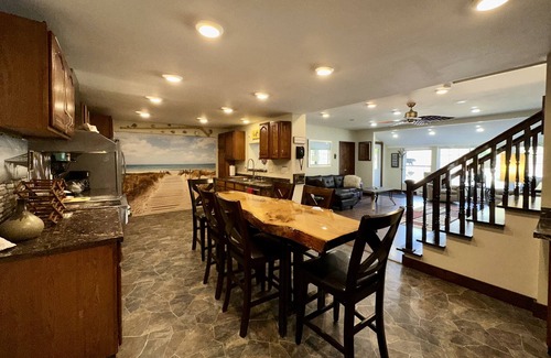 Benzonia House | Betsie River Lodge - Crystal Lodgings 1,700 sq ft!