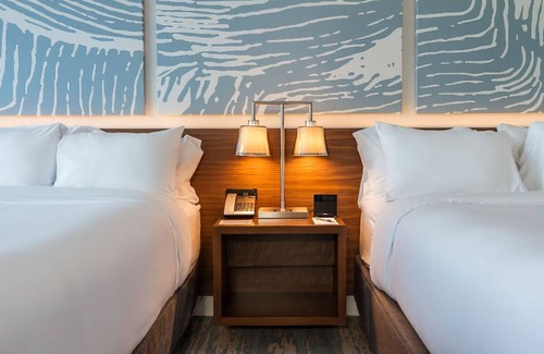 Central Beach Hotel | Better Choice for your Vacation! 2 Great Units, Onsite Heated Infinity Pools!
