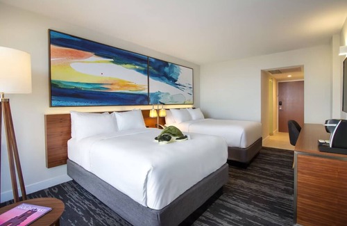 Central Beach Hotel | Better Choice for your Vacation! 2 Great Units, Onsite Heated Infinity Pools!