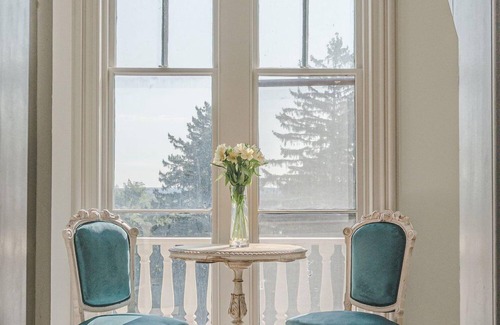 Kingston Hotel | Better Choice for your Vacation! Near Kingston-Ulster Airport, Free Parking