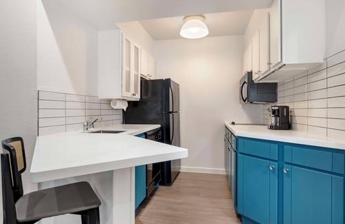 Torrance Hotel | Better Choice for your Vacation! 3 Comfortable Units with Free Breakfast