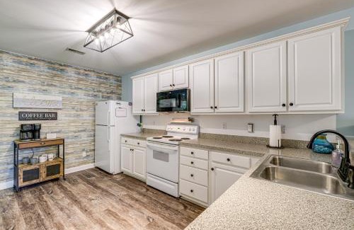 Huddleston Apartment | Better Lake Than Never Huddleston Condo